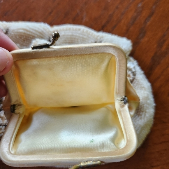 Vintage pearl beaded bag - Picture 8 of 9